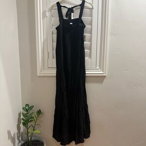 NWT Old Navy Black Maxi Dress - Size Small